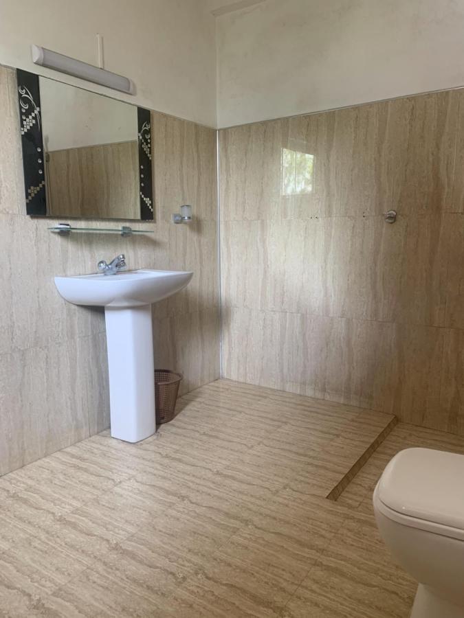 360 Beach Residence ネゴンボ エクステリア 写真